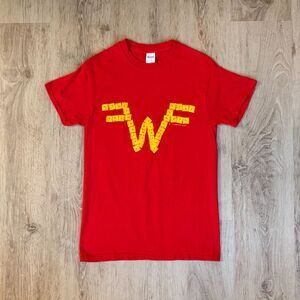 Weez- it Band Weezer Logo T-Shirt Yellow W Graphic Red Small Gildan Tee